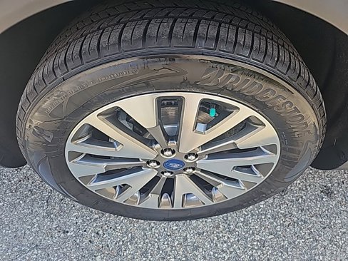Certified 2021 Ford Escape Titanium image 42