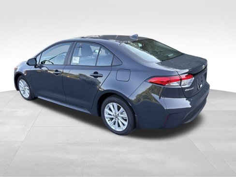 New 2025 Toyota Corolla LE image 2