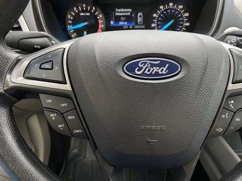 Used 2018 Ford Fusion SE image 13