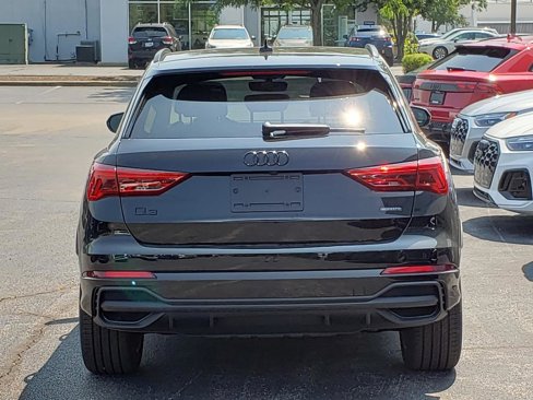 New 2025 Audi Q3 2.0T Premium image 4