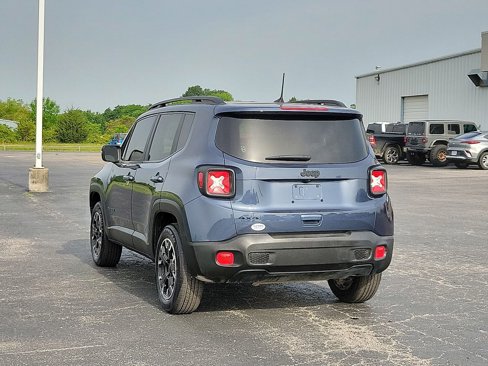 Used 2023 Jeep Renegade Latitude image 4