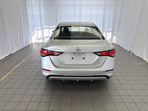 Used 2022 Nissan Sentra SV image 5