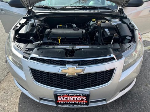 Used 2013 Chevrolet Cruze LS image 32