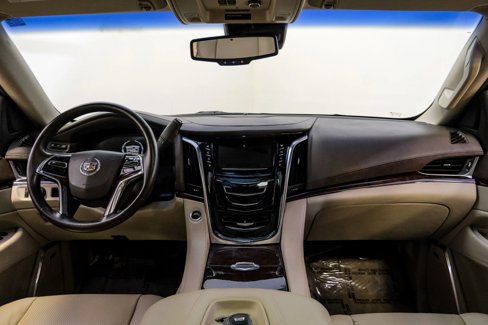Used 2015 Cadillac Escalade Premium image 9