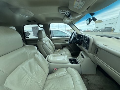 Used 2002 Chevrolet Tahoe LT image 6