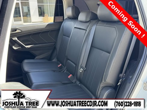 Used 2022 Volkswagen Tiguan SE image 31