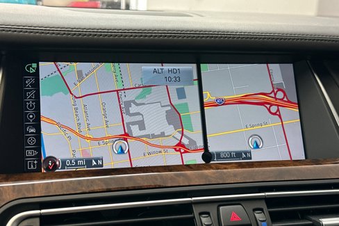 Used 2015 BMW 750i image 25
