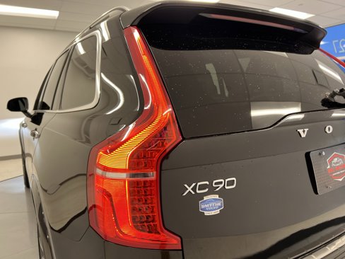 Used 2018 Volvo XC90 T5 Momentum w/ Convenience Package image 41