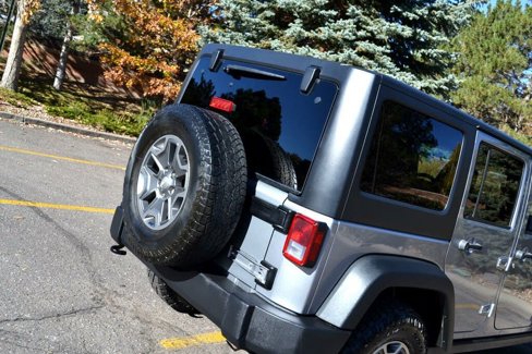 Used 2015 Jeep Wrangler Unlimited Rubicon w/ Dual Top Group image 11