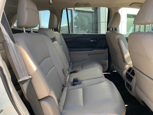 Used 2017 Honda Pilot Touring image 12