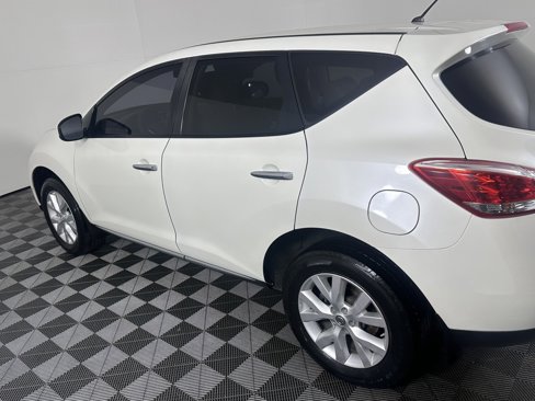 Used 2012 Nissan Murano S image 7