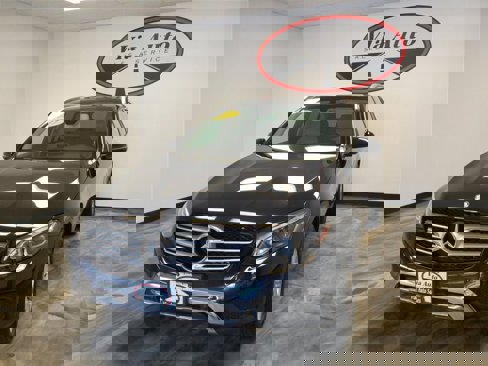 Used 2017 Mercedes-Benz GLC 300 4MATIC image 7