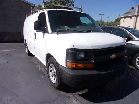 Used 2014 Chevrolet Express 1500 image 3