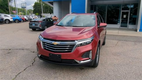 Certified 2024 Chevrolet Equinox Premier image 3