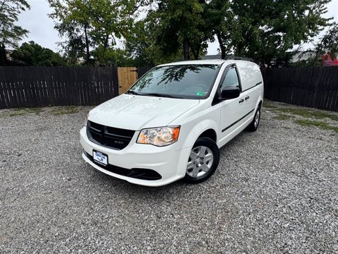 Used 2012 RAM C/V image 2
