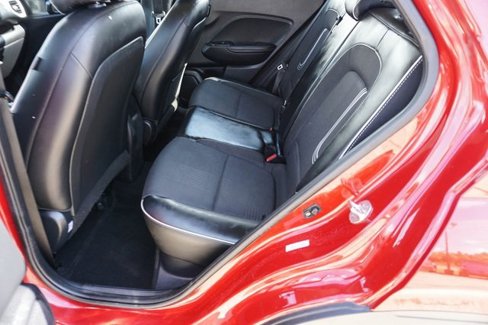 Used 2022 Hyundai Venue Limited image 14