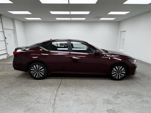 Used 2023 Nissan Altima 2.5 SV image 4