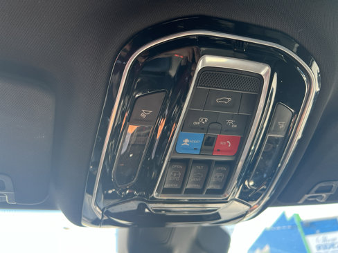 Certified 2022 Jeep Grand Cherokee L Overland w/ Luxury Tech Group IV image 42