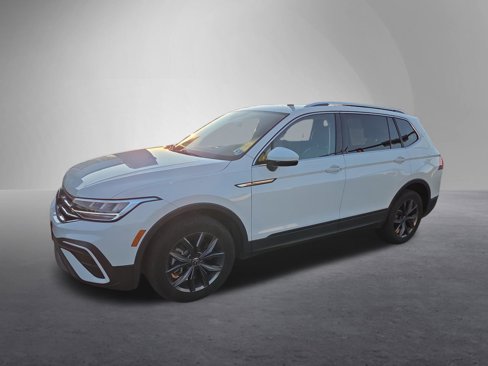Used 2022 Volkswagen Tiguan SE image 8