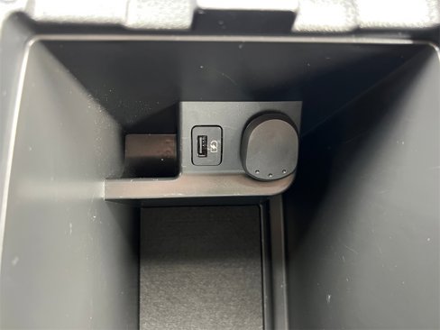Used 2019 Nissan Rogue SV w/ Premium Package image 36