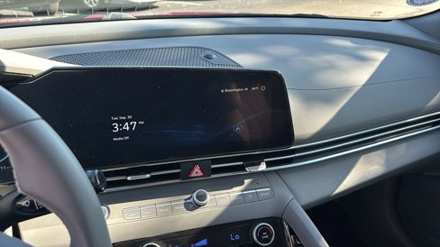 Used 2023 Hyundai Elantra SEL w/ Convenience Package image 19