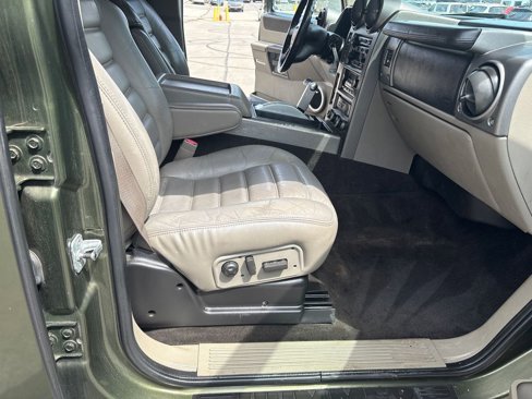 Used 2003 HUMMER H2 Luxury w/ Preferred Equipment Group image 45