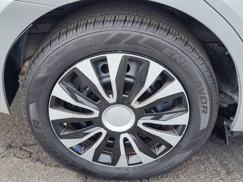 Used 2016 Toyota Corolla image 22