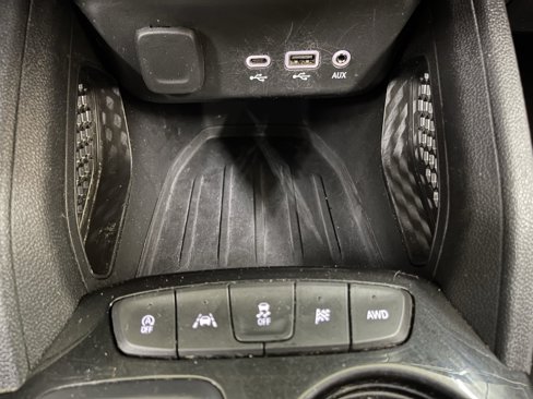 Used 2022 Chevrolet TrailBlazer LT w/ LPO, Blackout Package image 27
