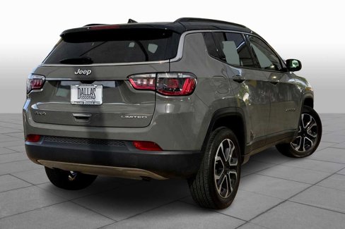 Certified 2024 Jeep Compass Limited image 12