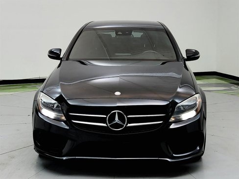 Used 2016 Mercedes-Benz C 300 Sedan image 2
