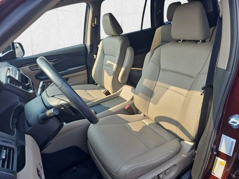 Used 2021 Honda Pilot Touring image 17