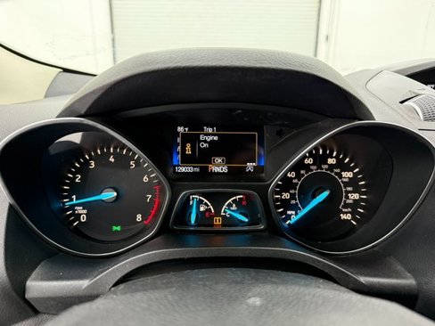 Used 2017 Ford Escape SE image 16