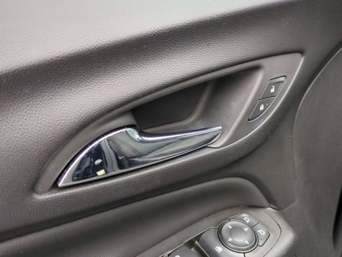 Used 2022 Chevrolet Equinox LT image 13