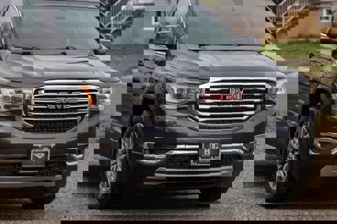 Used 2018 GMC Acadia SLE w/ Driver Alert Package I image 6