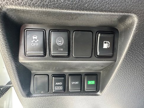 Used 2019 Nissan Rogue S image 15