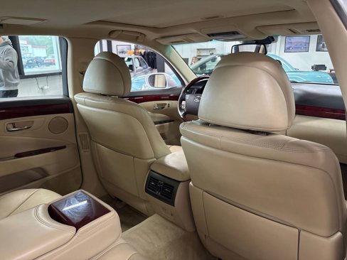 Used 2012 Lexus LS 460 AWD image 47