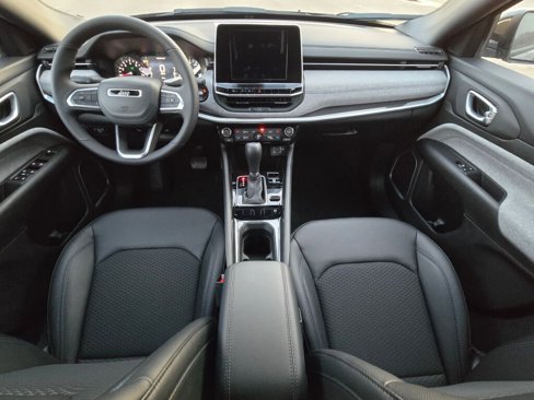 New 2025 Jeep Compass Sport image 20
