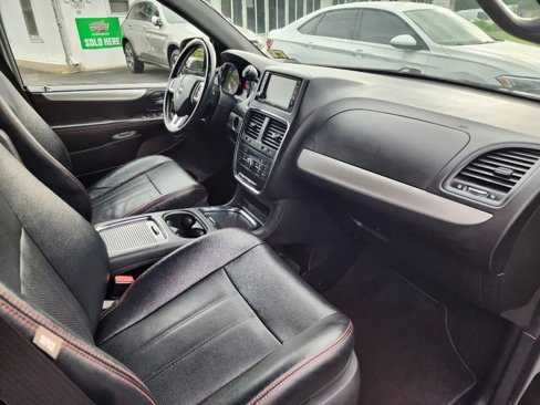 Used 2014 Dodge Grand Caravan R/T image 12
