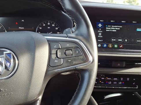 Used 2023 Buick Envision Preferred image 18