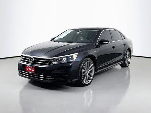 Used 2019 Volkswagen Passat 2.0T SE R-Line image 1
