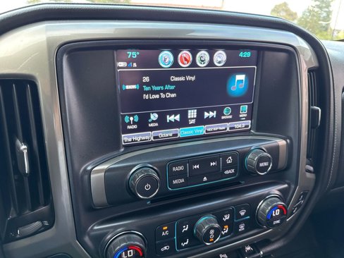 Used 2017 Chevrolet Silverado 1500 High Country image 29