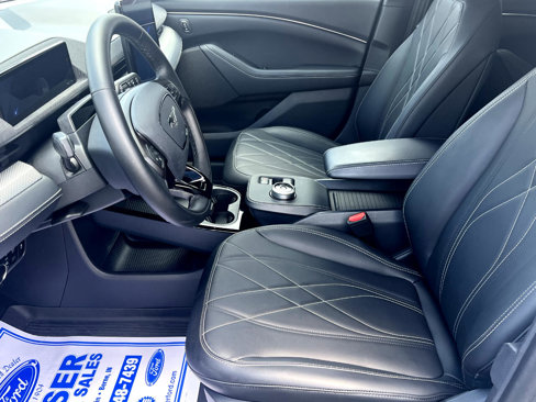 Used 2023 Ford Mustang Mach-E Select image 15