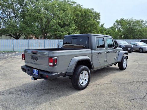 Used 2023 Jeep Gladiator Sport image 2