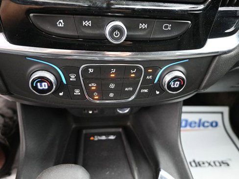 Certified 2023 Chevrolet Traverse LT w/ Midnight/Sport Edition image 16