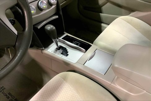 Used 2011 Toyota Camry LE image 16
