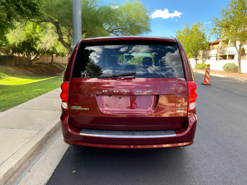 Used 2018 Dodge Grand Caravan GT image 7