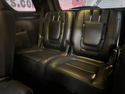 Used 2017 Ford Explorer XLT w/ Equipment Group 202A image 21