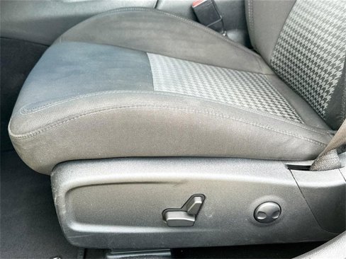 Used 2023 Dodge Charger GT image 18