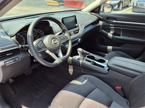 Used 2023 Nissan Altima 2.5 SV image 12