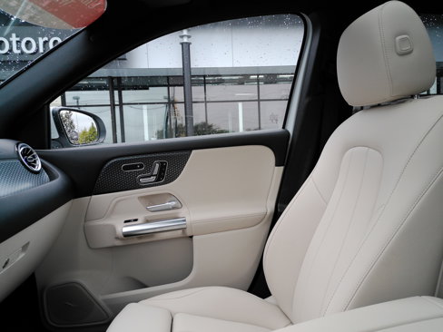 Certified 2024 Mercedes-Benz GLA 250 image 42